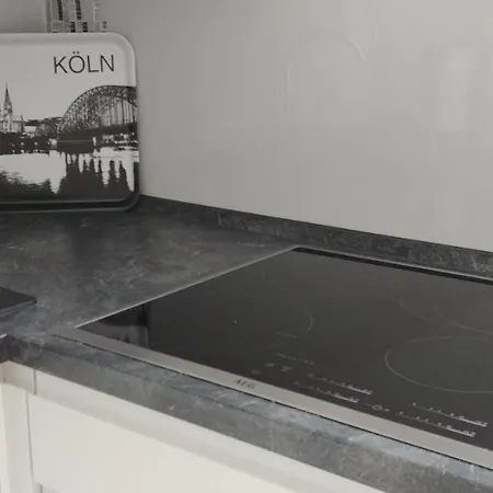 Nice Appartement Near Tradefair And City 8 Min. Köln Exterior foto